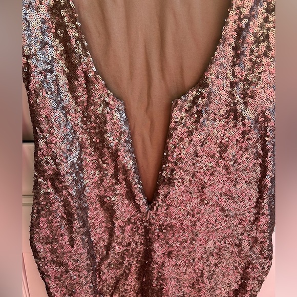 Tobi Sequined dress - gold NYE party holiday dress - Picture 6 of 8